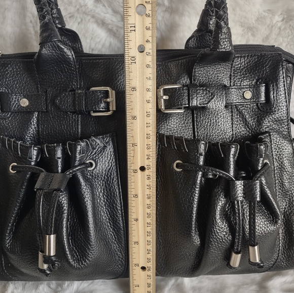 Adrienne Vittadini Handbag Black. - Picture 3 of 16